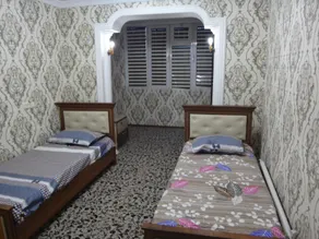 Cozy Apartment near the Train Station - Image 4