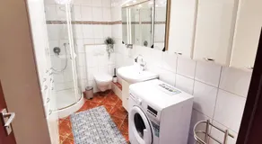 FR13 - Modernes 1-Zimmer-Apartment mit Balkon in Rodgau - Image 2