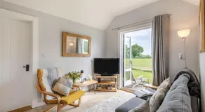 The Warren by Plush Huts - Image 2