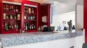 Travelodge Dundee Strathmore Avenue - Image 4