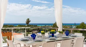 Voll ausgestattete Villa mit Terrasse, Garten und privatem Pool | Nah am Strand - Image 4