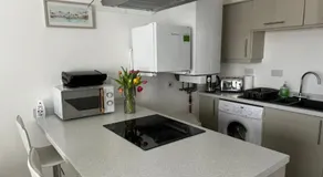 Harbourside Apartment - 1 Bedroom - Sleeps 2 - Image 5