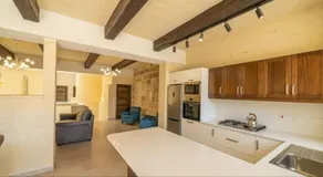 Ta Spiru House of Character with heated indoor pool - Image 3