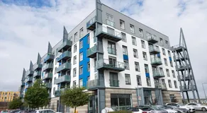 1BR River View - Parking - Sleeps 4 - Image 4