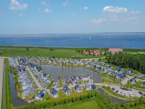 Holiday Home in Zeeland near Stream Garden - Image 4