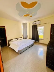 Vedic Hatha Vinyasa Yoga Ashram - Image 2