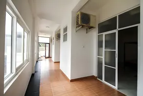 Royal Oshin Hotel - Image 4