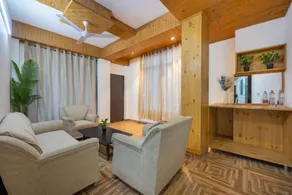 The Chalet Homestay I Luxury Rooms I Kasauli - Image 3