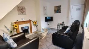 Gwynedd House Flat 3 - Image 2