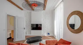 Apartment in the heart of Marseille well located - Image 2