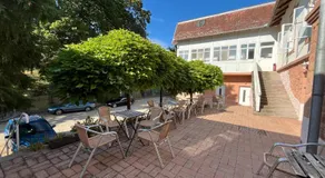 Kiss Villa - Image 4