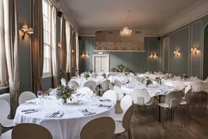 The Bull Hotel - Image 2