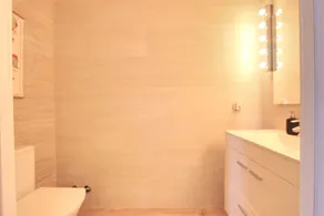 Nouvelle villa de luxe moderne, sauna, jacuzzi, vue sur le golf Neflix 1. vue su - Image 2