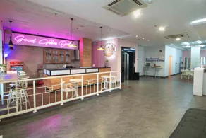Cleo Hotel Tunjungan - Image 5