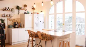 Spacious stay in Suresnes ideal for families! - Image 4