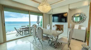 Luxurious 4 bedroom Beachfront BAK2 - Image 3