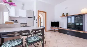 Appartement de vacances \"Ania Vista Castello\" avec vue sur montagne et terrasse - Image 3
