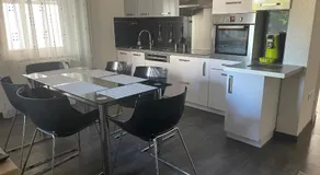 Appartement Bes,, Chaleureux et confortable avec entrée indépendante - Image 3