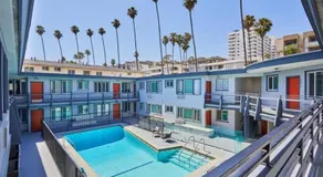 Hollywood Oasis with Resort Style Pool, Free Parking, Steps to Walk of Fame - Image 2
