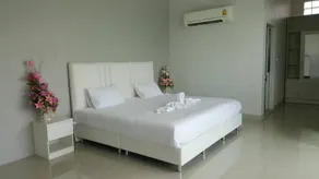 River Residence Saraburi Hotel - Image 2