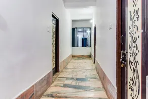 SPOT ON 60981 Mangalam Lodge - Image 4