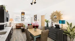 2 Boutique apartments up to 3 parking spaces - Image 2