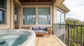 Lake Travis Family Retreat with Theater Game Room and BBQ 7 min from Marina - Image 4