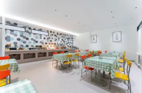 Grace Inn Xintai Bus Station - Image 5