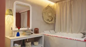 Suite Luxueuse Jacuzzi Hammam Marrakech by Noma - Image 2