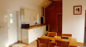 White House Farm Cottages - Image 5