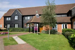 Premier Inn St. Albans/Bricket Wood - Image 5