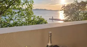 Seafront Sunset Studio&Rooms - Image 3