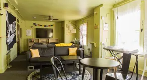 American Hotel Hostel - Image 2