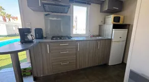 Coral Bungalow - Image 4