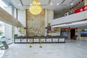 Bailu Hotspring Hotel - Image 4