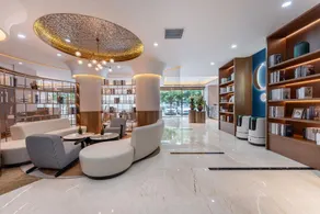 Zhongmin Meiju Hotel (Luohu railway station to West Village subway station) - Image 2