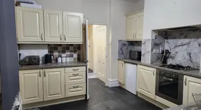 Spacious Haven Near University of Leicester - Image 2