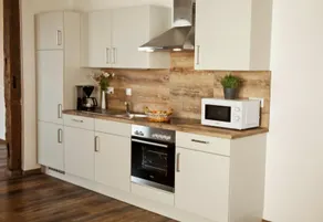 Wheelchair-accessible modern flat Red Riding Hood - Image 3
