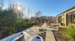 Brook Bottom Farm luxury apartments and Farmhouse - Image 4