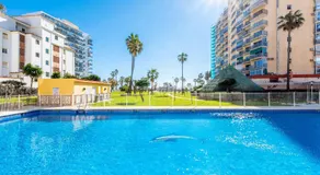 Studio avec jardin, piscine et terrasse | Vue mer - Image 5