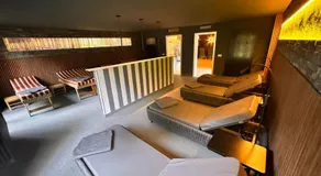 SL'otel im Parforcehaus - Image 5