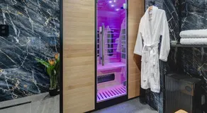 A Private Luxury Spa Suite with Jacuzzi, Sauna and Ice Bath, ideal for Couples, Business, Athlete Recovery - Image 4