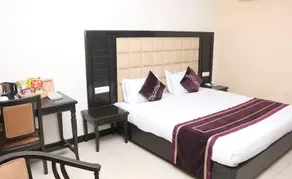 Hotel Metro 43 - Image 2