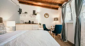 Mila and Jurija Formenti 2 apartments in heart of nautic marina, with heated swimming pool May till October, bikes, Sup, kajak, free parking in our garden - Image 2