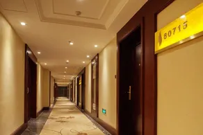 Xinxing Century Hotel - Image 4