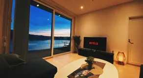 Mjøssuite with lovely view - Image 2