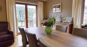 Peaceful Garden Home, Chevron - Image 3