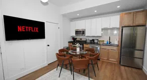 Chicago 3BR King Beds Sleeps 8 Near Humboldt Park - Image 3