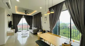The Cove Premium Suites 7-13pax by IWH Suites - Image 2