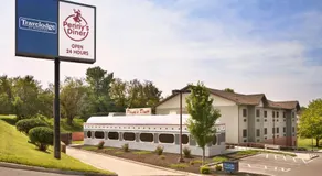 Travelodge by Wyndham Brunswick near Fredrick - Image 5